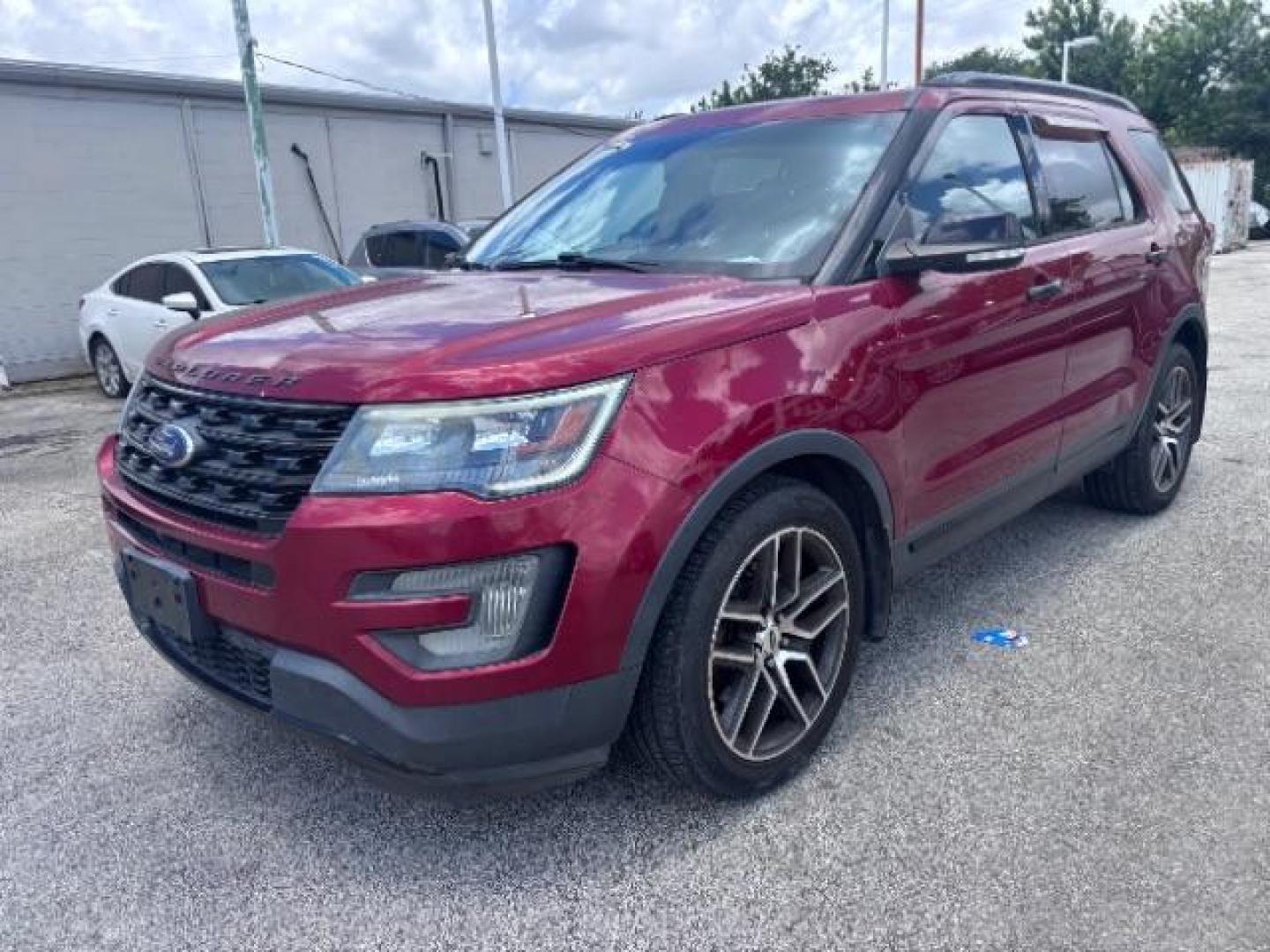 2017 Ford Explorer Sport (1FM5K8GT8HG) with an EcoBoost 3.5L V-6 gasoline direct injection engine, located at 4545 Spencer Hwy., Pasadena, 77504, (832) 266-1645, 29.666037, -95.173775- Photo#2