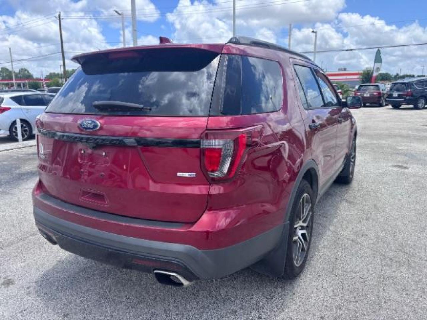 2017 Ford Explorer Sport (1FM5K8GT8HG) with an EcoBoost 3.5L V-6 gasoline direct injection engine, located at 4545 Spencer Hwy., Pasadena, 77504, (832) 266-1645, 29.666037, -95.173775- Photo#6