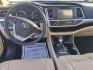 2018 Shoreline Blue Pearl /Almond Toyota Highlander SE | XLE (5TDKZRFHXJS) with an 3.5L V-6 port/direct injection engine, located at 4545 Spencer Hwy., Pasadena, 77504, (832) 266-1645, 29.666037, -95.173775- Photo#6