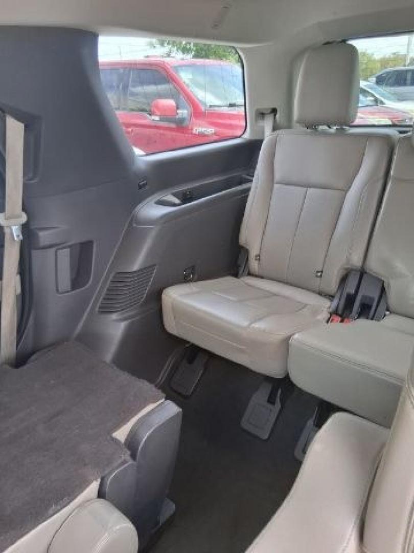 2020 Star White Metallic Tri-Coat /Medium Stone Ford Expedition XLT (1FMJU1HT1LE) with an EcoBoost 3.5L V-6 gasoline direct injection engine, located at 4545 Spencer Hwy., Pasadena, 77504, (832) 266-1645, 29.666037, -95.173775- Photo#4