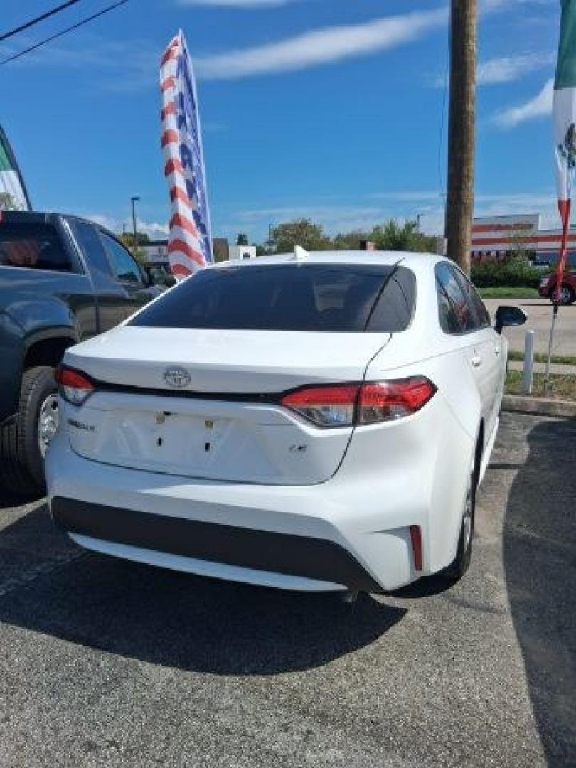 2020 Blizzard Pearl /Light Gray Toyota Corolla LE (JTDEPRAE6LJ) with an 1.8L I-4 DOHC engine, located at 4545 Spencer Hwy., Pasadena, 77504, (832) 266-1645, 29.666037, -95.173775- Photo#2