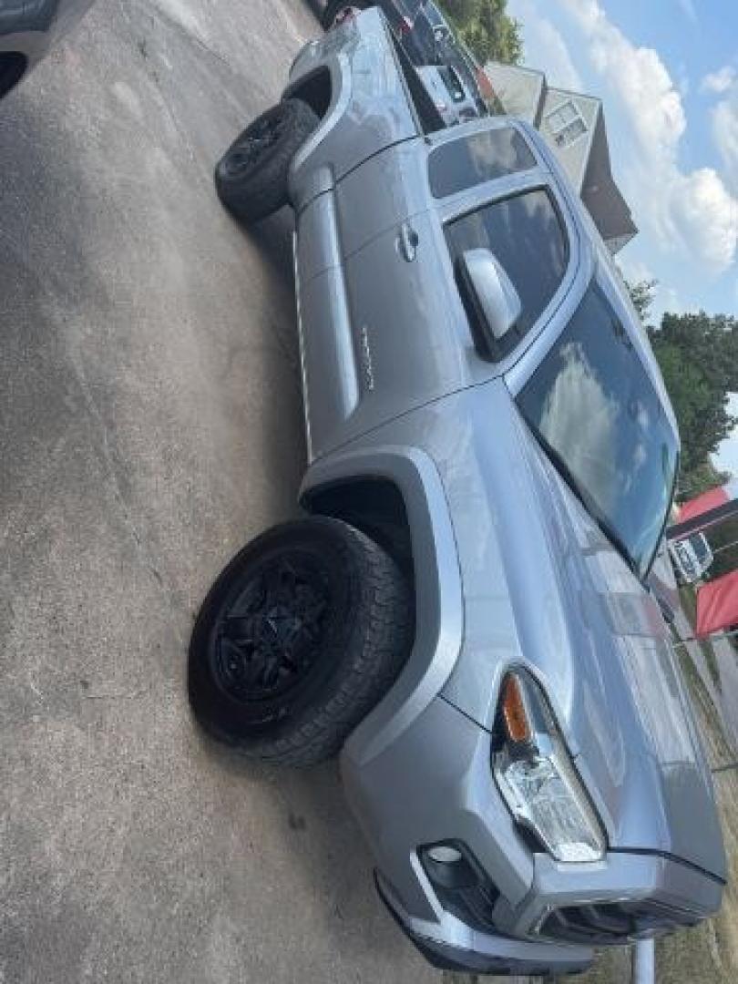 2019 Silver Sky Metallic Toyota Tacoma SR5 V6 (5TFRZ5CN3KX) with an 3.5L V-6 port/direct injection engine, located at 4545 Spencer Hwy., Pasadena, 77504, (832) 266-1645, 29.666037, -95.173775- Photo#0