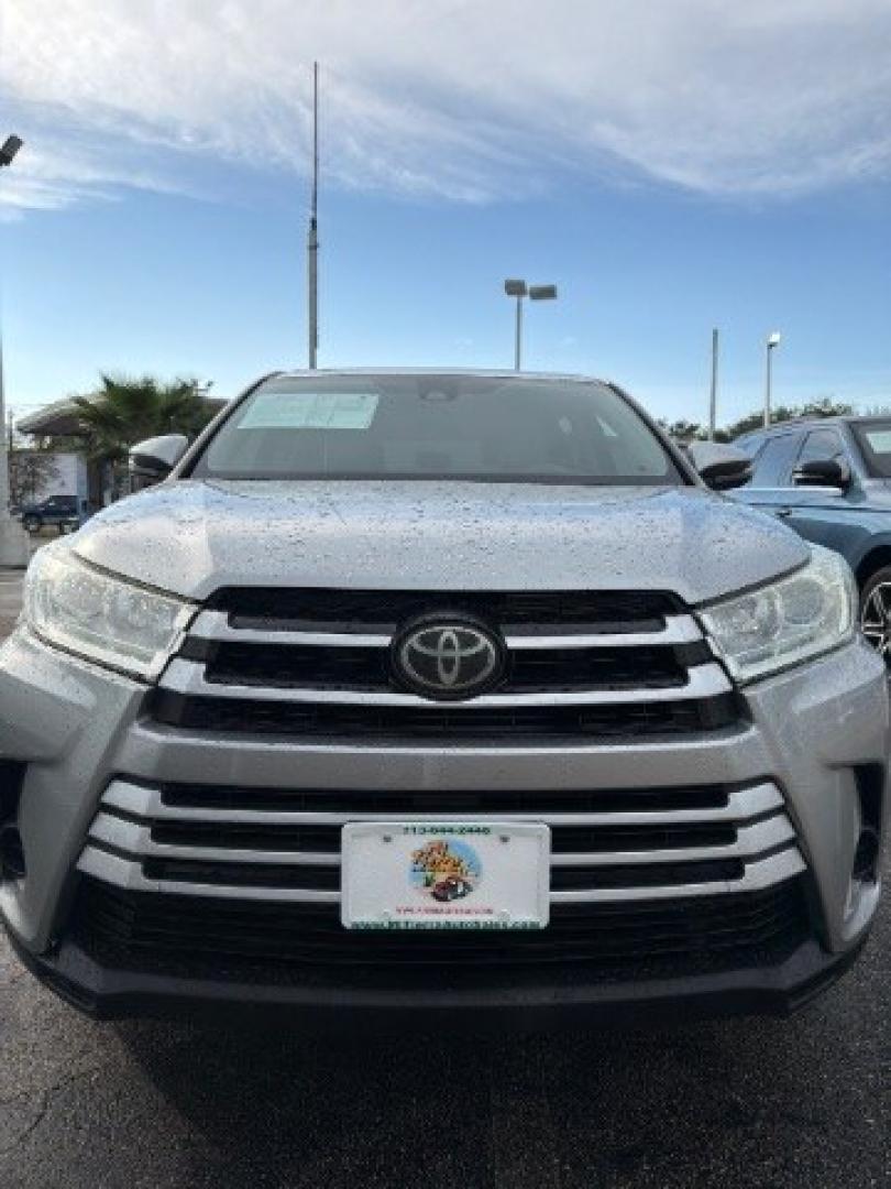 2017 Celestial Silver Metallic /Ash Toyota Highlander LE (5TDZARFH9HS) with an 2.7L I-4 DOHC engine, located at 4545 Spencer Hwy., Pasadena, 77504, (832) 266-1645, 29.666037, -95.173775- Photo#0