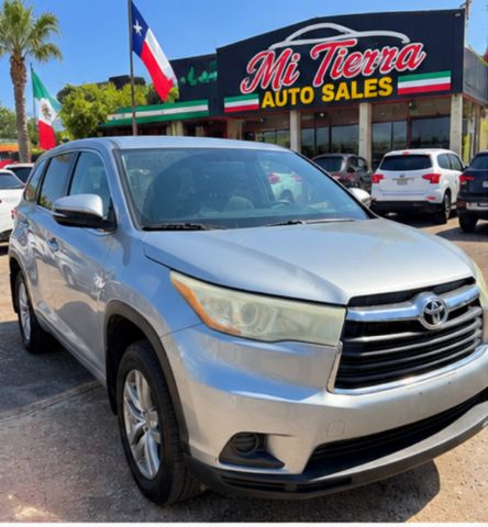 photo of 2021 Toyota Highlander XLE
